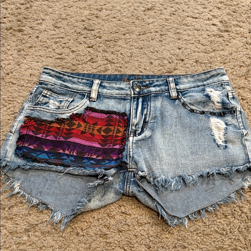 Denim Distressed Shorts with Colorful Patch